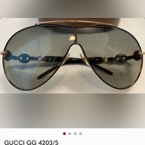 GUCCI GG 4203/S